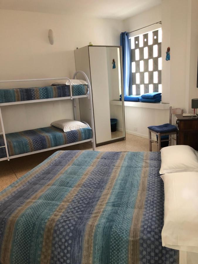 Joy Living Hotel Sandra Bagian luar foto