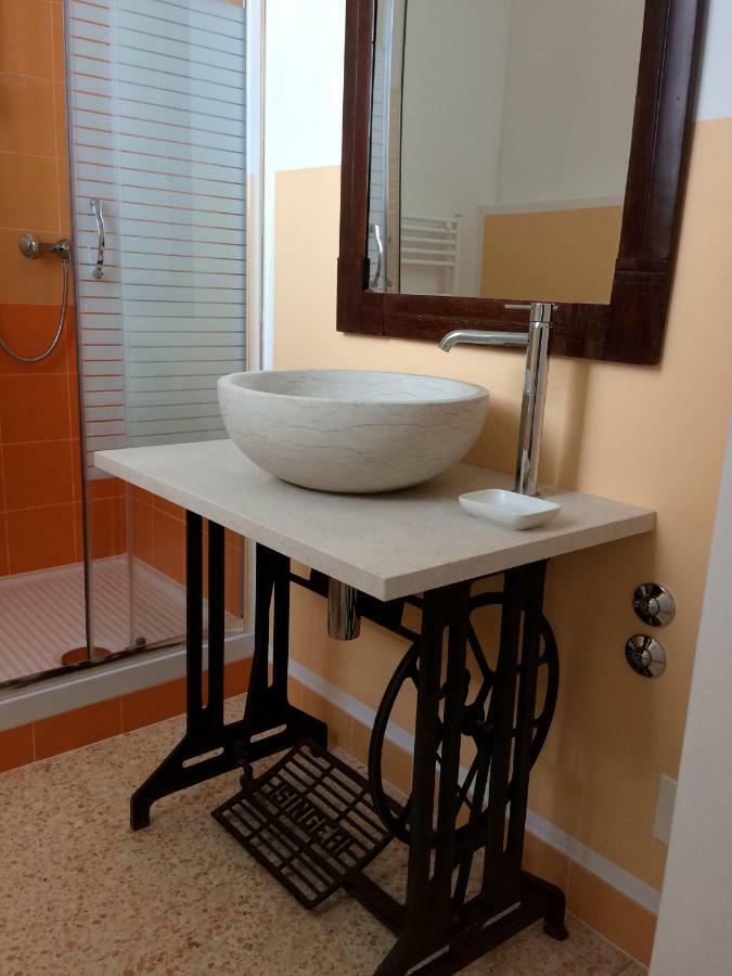 Joy Living Hotel Sandra Bagian luar foto